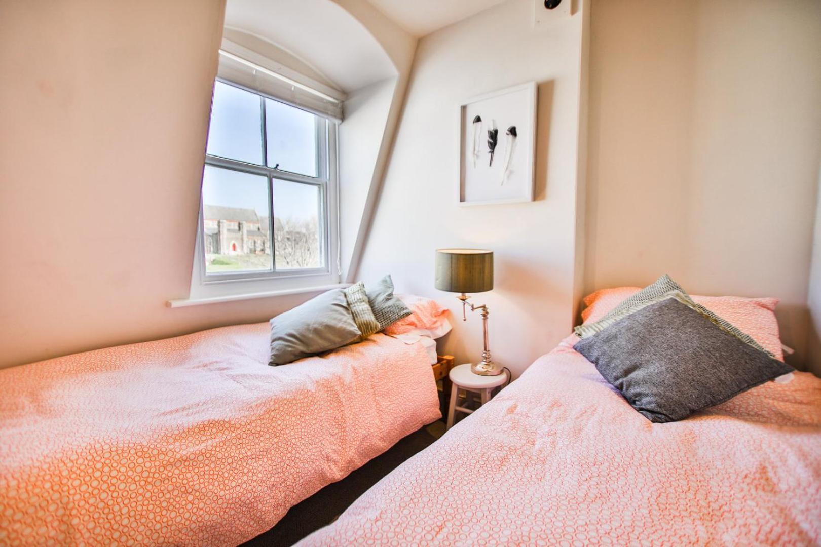 The Sunrise Penthouse Apartment Хейстингс Екстериор снимка